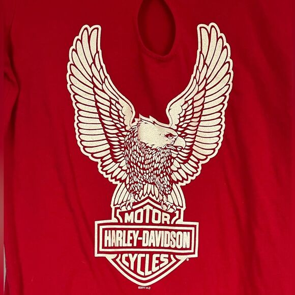Harley Davidson 2011 Criss Cross Red Tee Shirt Size Medium “Ocean State” - Picture 2 of 7